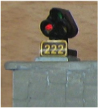 Art. 005 Dwergsein op het perron